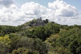 Některé části odlehlé džungle na Yucatánu se od dob starých Mayů téměř nezměnily. Na snímku ruiny dávného města Calakmul.