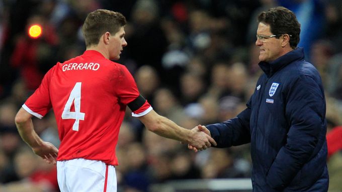Kapitán Steven Gerrard a trenér Fabio Capello mají dovést Anglii až na vrchol