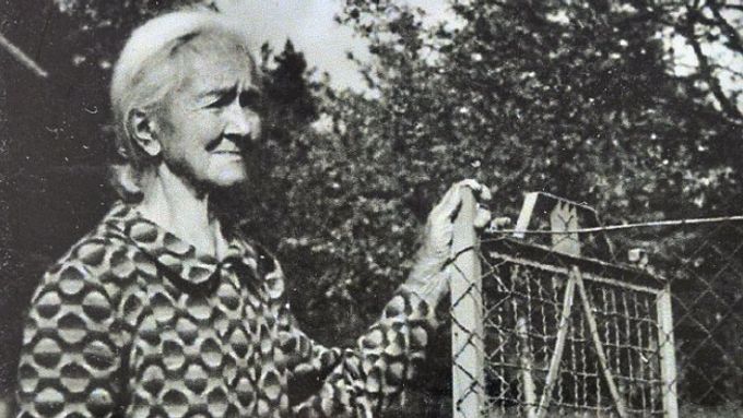 Originální myslitelka, spisovatelka, vegetariánka, feministka a ekoložka Anna Pammrová.