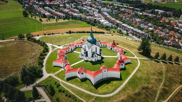 Magie čísla pět. Tajemství, které geniální Santini ukryl v kostele na Zelené hoře; Zdroj foto: Koruna Vysočiny