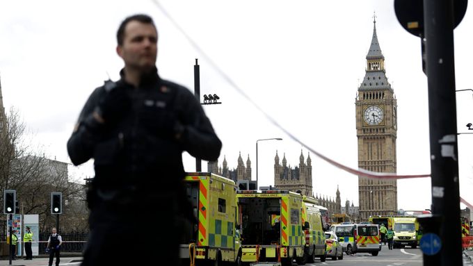My se nebojíme! Vše o teroristickém útoku v Londýně v souhrnném videu