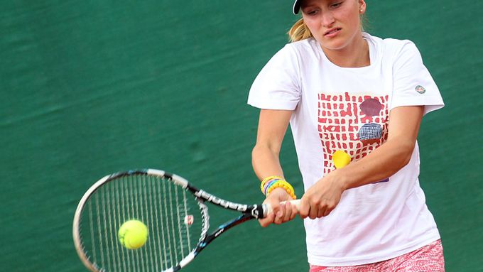 Vedle Simony Heinové postoupila do druhého kola dvouhry i Markéta Vondroušová (na obrázku).