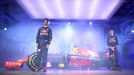 F1 2016, Red Bull RB11 - Daniel Ricciardo a Daniil Kvjat