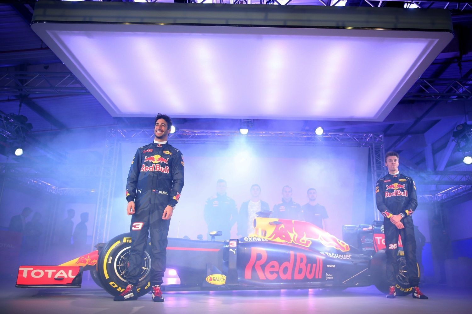 F1 2016, Red Bull RB11 - Daniel Ricciardo a Daniil Kvjat