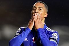 Leicester stíhá lídra Premier League z Liverpoolu. Fulham slavil první vítězství