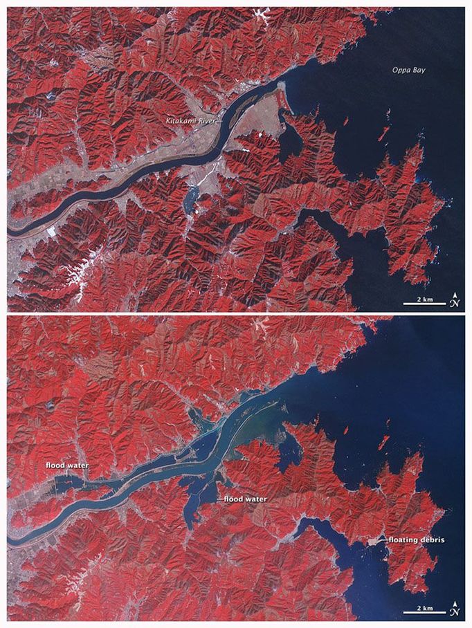 Kolorovaný kombinovaný snímek ukazuje další podobu japonské tragédie. Na horním snímku vidíte úrodné povodí řeky Kitakami v prefektuře Miyagi, datován je 16. lednem 2011. Spodní snímek ukazuje stejnou oblast 14. března. Je z něj patrné, jak voda z oceánu zaplavila ornou půdu a obce kolem Kitakami. (Snímek byl pořízen sondou ASTER.)