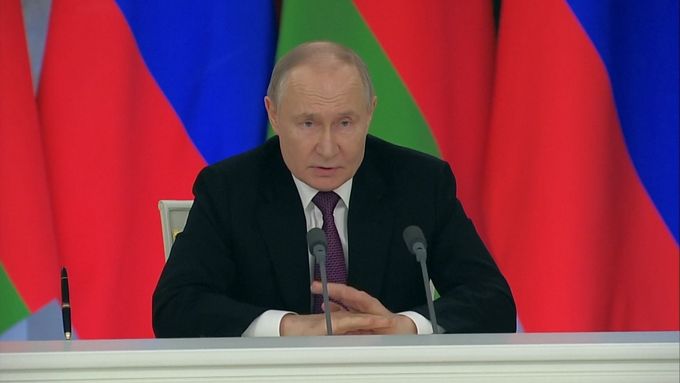 Putin o příměří s Ukrajinou