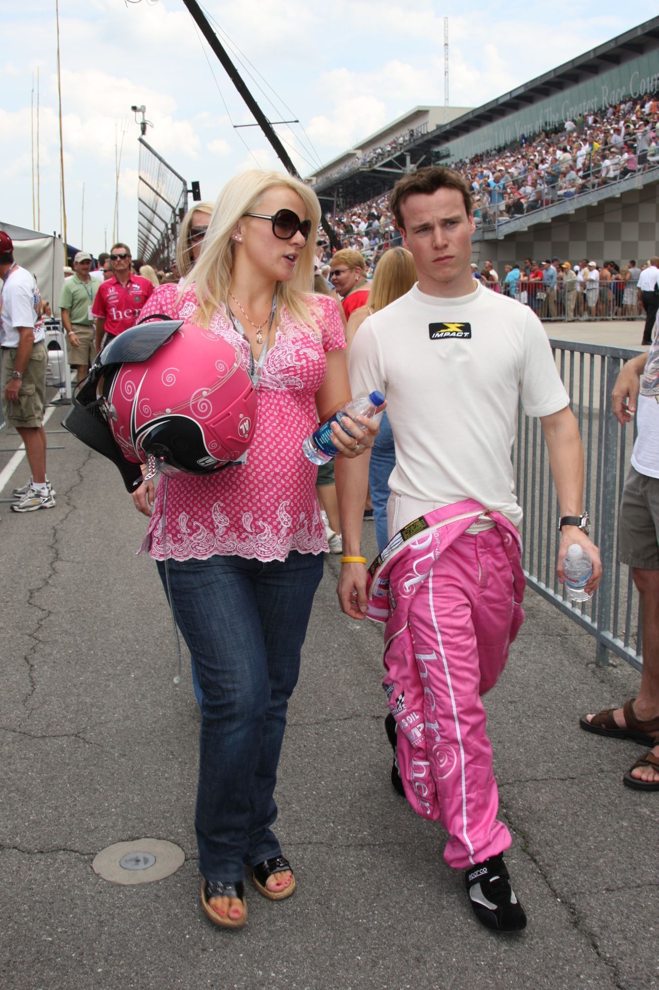 IndyCar, 500 mil Indy 2009: Alex Lloyd s ženou Samanthou