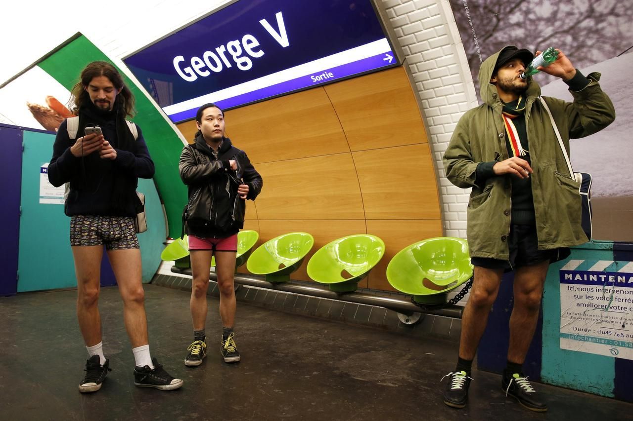 No Pants Subway Ride neboli jízda metrem bez kalhot
