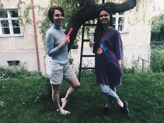 Terézia Ferjančeková a Zuzana Kašparová, autorky sexuálně-osvětového podcastu Vyhonit ďábla.