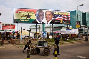 Radost, slzy a kýč. Ghana vítá prezidenta Obamu