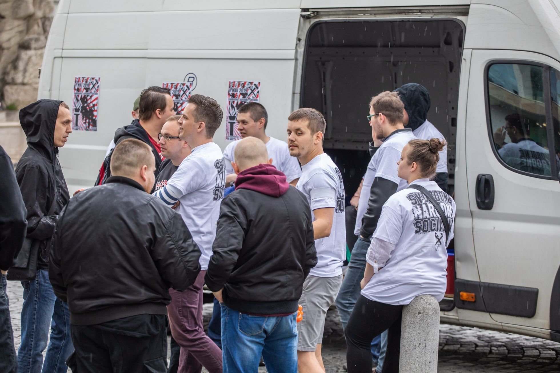Těžkooděnci policie Brno průvod radikálové