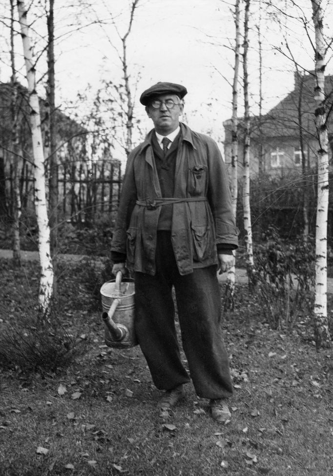 Josef Čapek na archivním snímku.