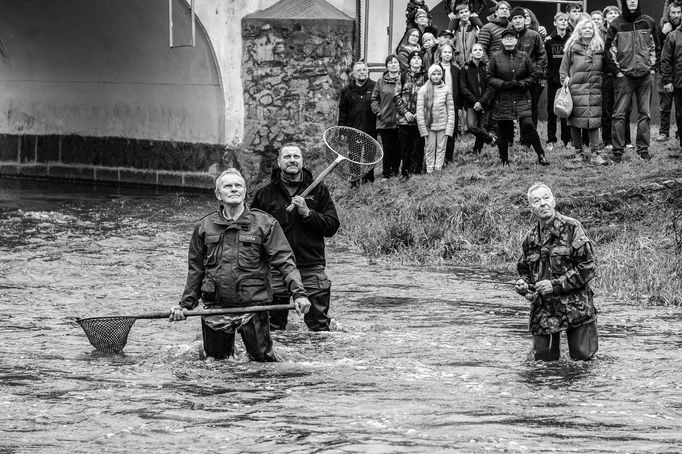 Fotoreportáž: Jak Roman Franc fotil skupinový portrét obyvatel Náměště nad Oslavou