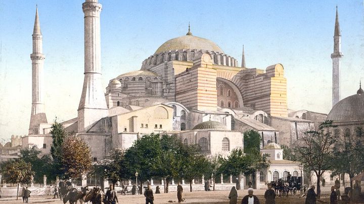 Dávný fotoprůvodce: Historické skvosty i tajemné uličky Istanbulu před 120 lety - Vimarsana News