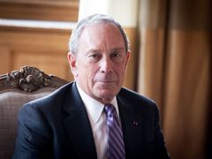 Byznysmen Michael Bloomberg.