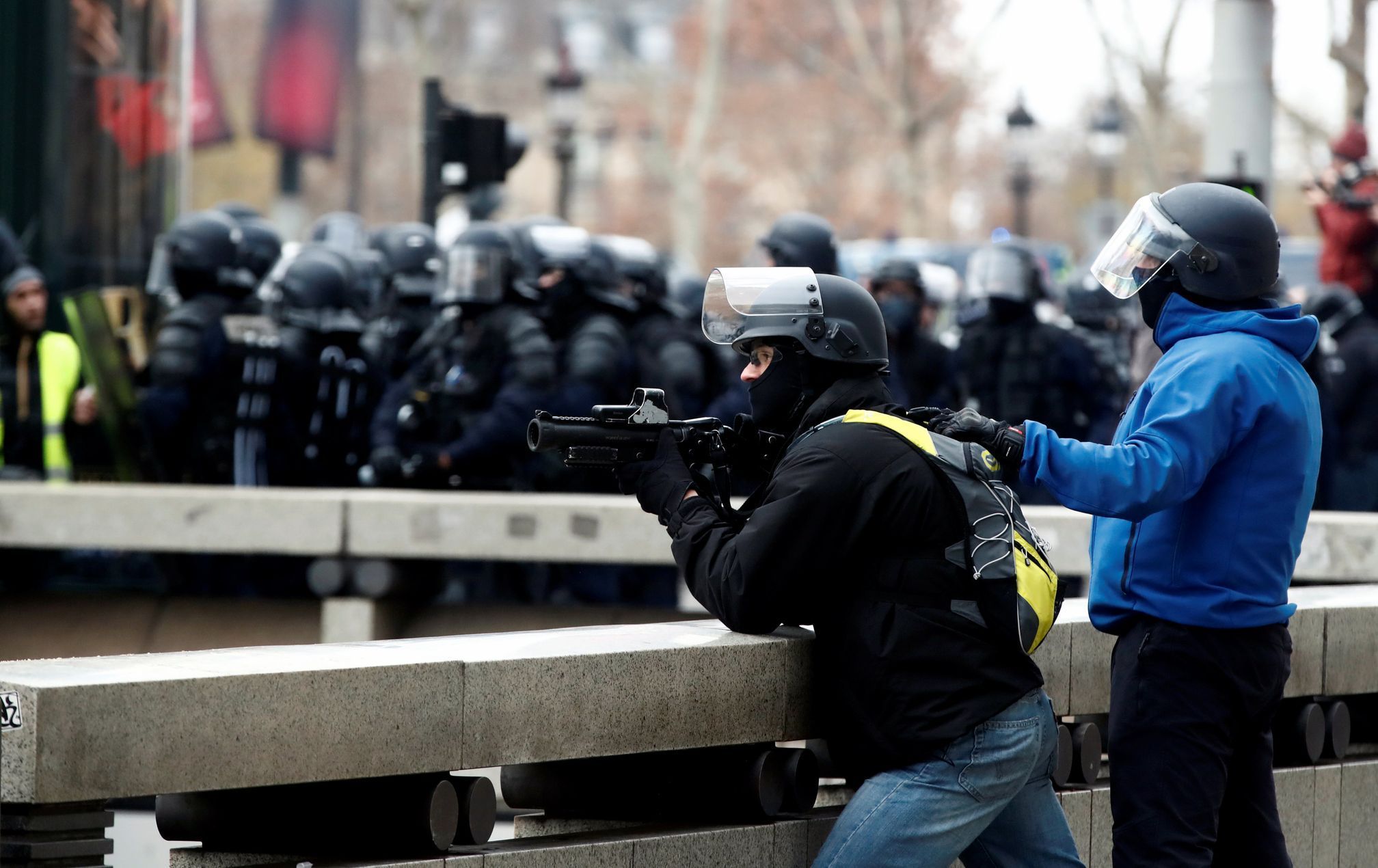 Protest hnutí žlutých vest v Paříži