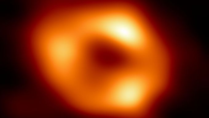Snímek černé díry