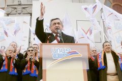 Arméni zvolili prezidenta, volby byly svobodné