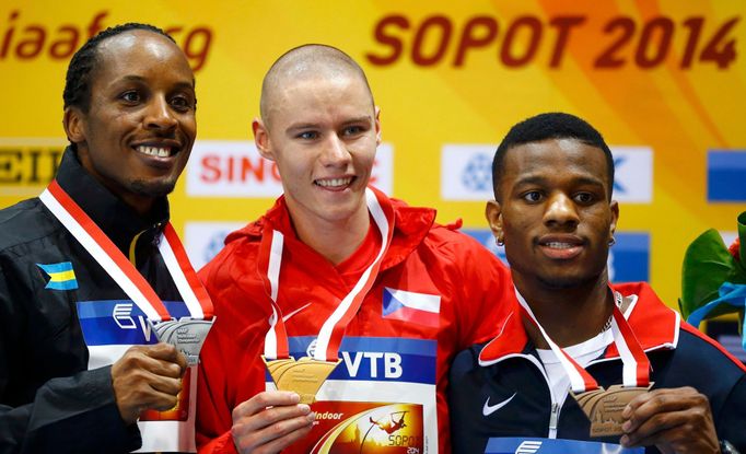 HMS Sopoty 2014, 400 m: zleva stříbrný Chris Brown, vítězný Pavel Maslák a bronzový Kyle Clemons.