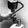 Jednorázové užití / Fotogalerie / Gillette / Před 120 lety požádal americký vynálezce King Camp Gillette o první patent na holicí strojek s vyměnitelnými čepelkami.
