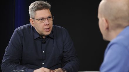 Jonák: Tři miliardy lidí topí uhlím nebo trusem. A my si v EU likvidujeme průmysl