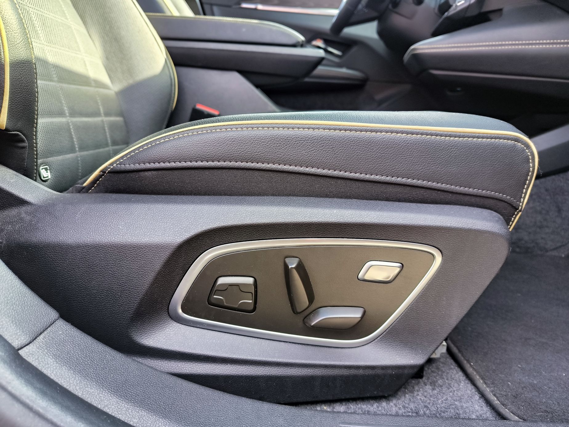 Renault Megane E-Tech 2023