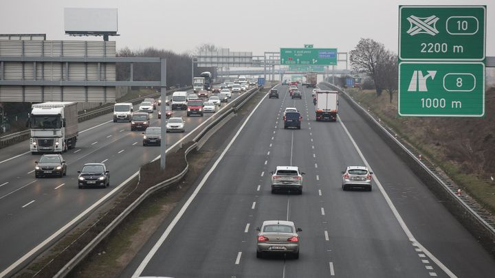 Šest pruhů z Prahy do Boleslavi: Provoz na dálnicích se zvedl za pět let o desetinu; Zdroj foto: Jakub Plíhal