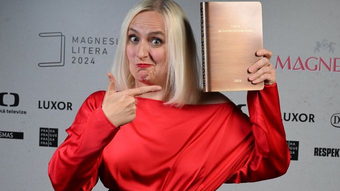Lucie Macháčková získala loni v dubnu Literu za humoristickou knihu Svatební historky aneb Jak jsem se nevdala.