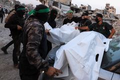 Chyba, nebo záměr? Forenzní genetik vysvětluje, proč Hamás vrátil špatná těla