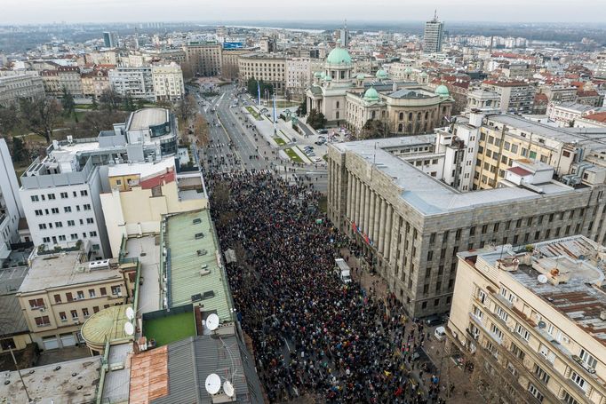 Demonstrace proti výsledkům a průběhu parlamentních a místních voleb v Srbsku. Bělehrad, 30. prosince 2023.