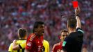 Fotbal, Bundesliga, Dortmund - Bayern Mnichov: Luiz Gustavo a Rafinha; červená karta