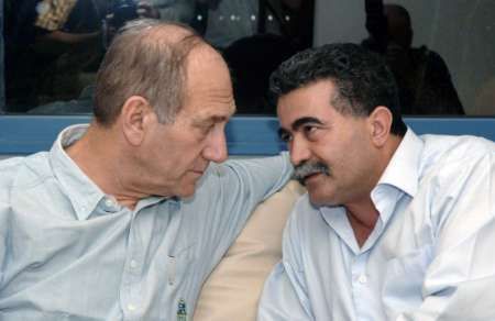 Ehud Olmert a Amir Perec