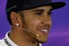 Obhájce titulu Lewis Hamilton mohl svítit jako sluníčko, pole position si vyjel s náskokem téměř šesti desetin vteřiny.