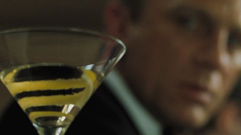 Jak připravit oblíbený drink agenta 007