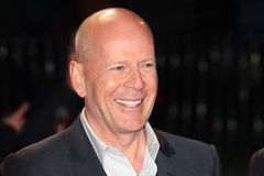 Americký herec Bruce Willis trpí demencí, oznámila rodina. Kariéru už ukončil