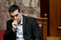 Schváleno. Řecko může zabrat státním institucím volné peníze