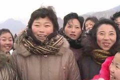 VIDEO Vůdce Kim Čong-un nadělil KLDR první lyžařský areál