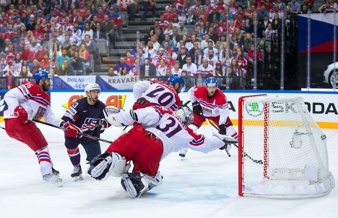 MS 2015, Česko-USA: Nick Bonino dává gól 0:1