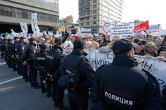 Moskvané protestovali proti plánu na zboření "chruščovek". Požadují i rezignaci starosty Sobjanina