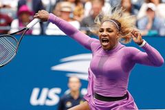 "Kdyby měla opice kalhoty, vypadá jako Serena." Komentátor dostal pokutu za rasismus