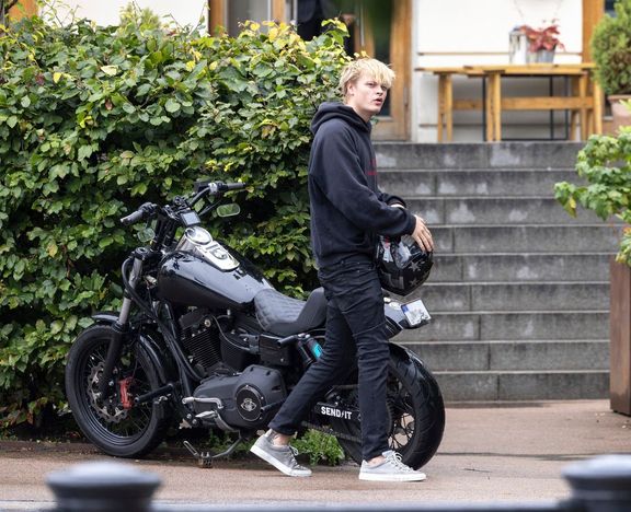 Jak šel čas, Hoiby celému světu ukázal, že zdědil kus matčiny nespoutanosti.