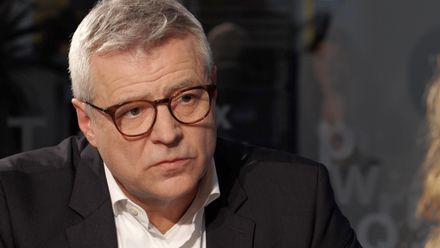 Se Zemanem se na Západě nikdo nebaví, Drahoš se debat ani estrády na Nově nebojí, říká Kolář