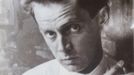 Rakouský malíř Egon Schiele vystudoval vídeňskou Akademii výtvarných umění.