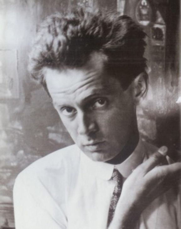 Rakouský malíř Egon Schiele vystudoval vídeňskou Akademii výtvarných umění.