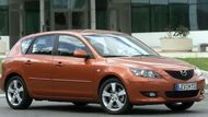 19. místo - Mazda 3 (68 hlasů). Vůz z kategorie nižší střední třídy při svém příchodu nahradil tehdejší Mazdu 323. Vítěz ankety Auto roku 2004 byl postaven na podvozkové platformě vyvinuté Fordem a používané tudíž i pro model Focus.