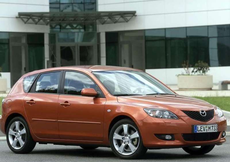 Mazda 3 Auto roku 2004