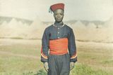 Senegalský odstřelovač v marockém Fezu v roce 1913, kdy byl stát francouzským protektorátem.