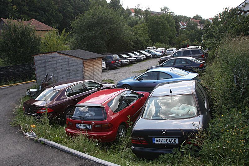 Přední Kopanina se mění v parkoviště