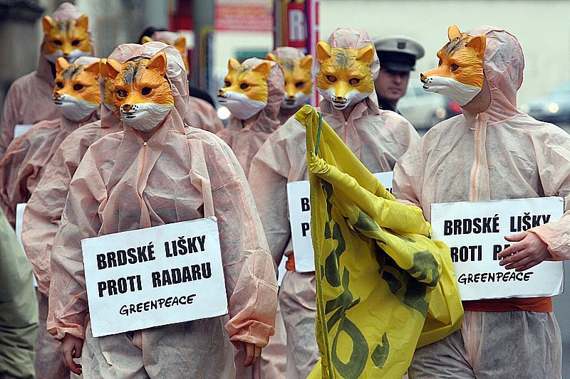 Lišky u úřadu vlády